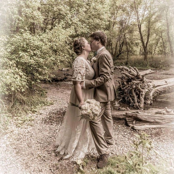 Meet your Posher, Lacrissa - Picture 1 of 1